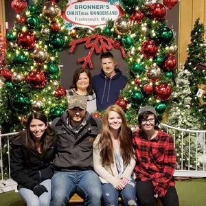 Meet your Posher, Lindy